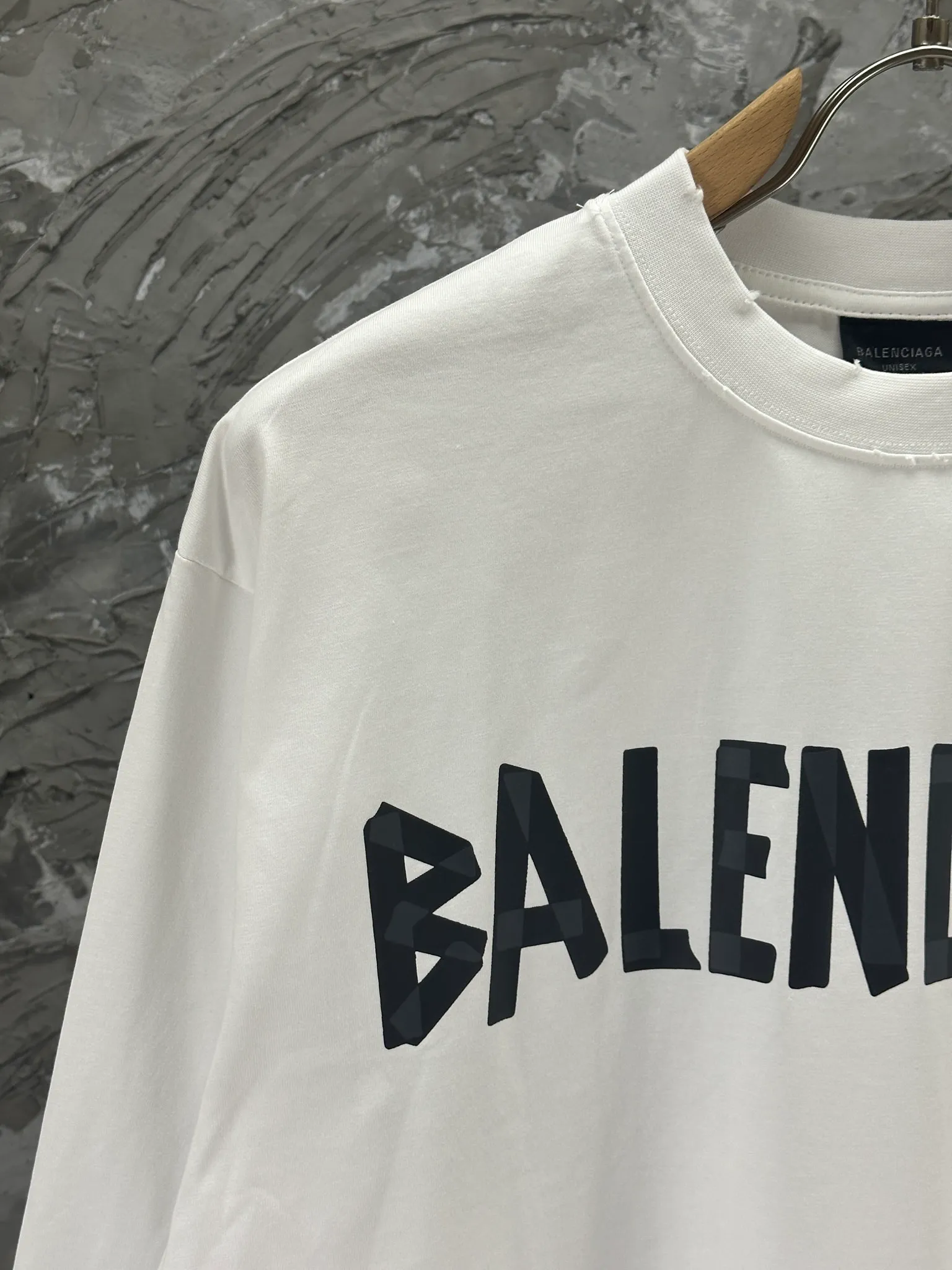 BALENCI*GA Series . 280g * 1 1 . . + . .os Same Style -Color：Cream White Green Blue -SIZE：XS S M L 8602#